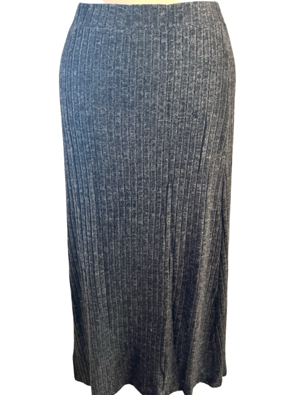 Ribbed Knit Maxi Skirt in Charcoal Gray